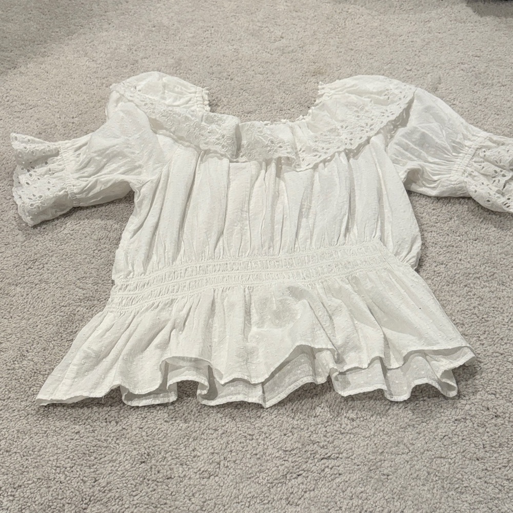 Universal Thread White Ruffle Blouse - Picture 3 of 3